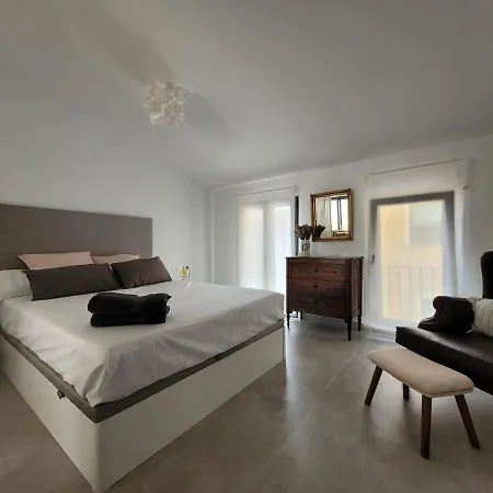 Appartement Oasis With Terrace Near Castle & Center *