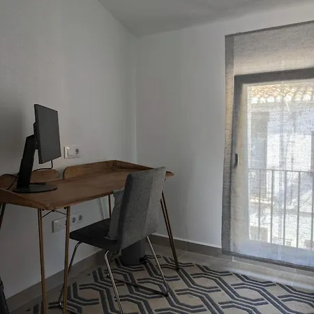 Appartement Oasis With Terrace Near Castle & Center *